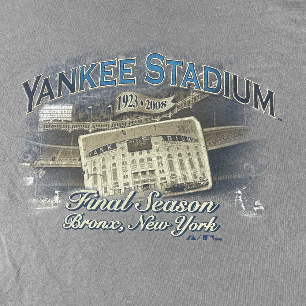 Yankee Stadium Final Season‎ 1923-2008 Majestic Mens L Gray Graphic T-Shirt